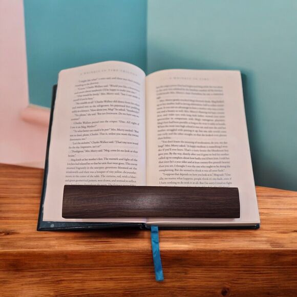 A Wrinkle in Time HC Trilogy Madeleine L'Engle Barnes & Noble Collectible -READ - Picture 14 of 16